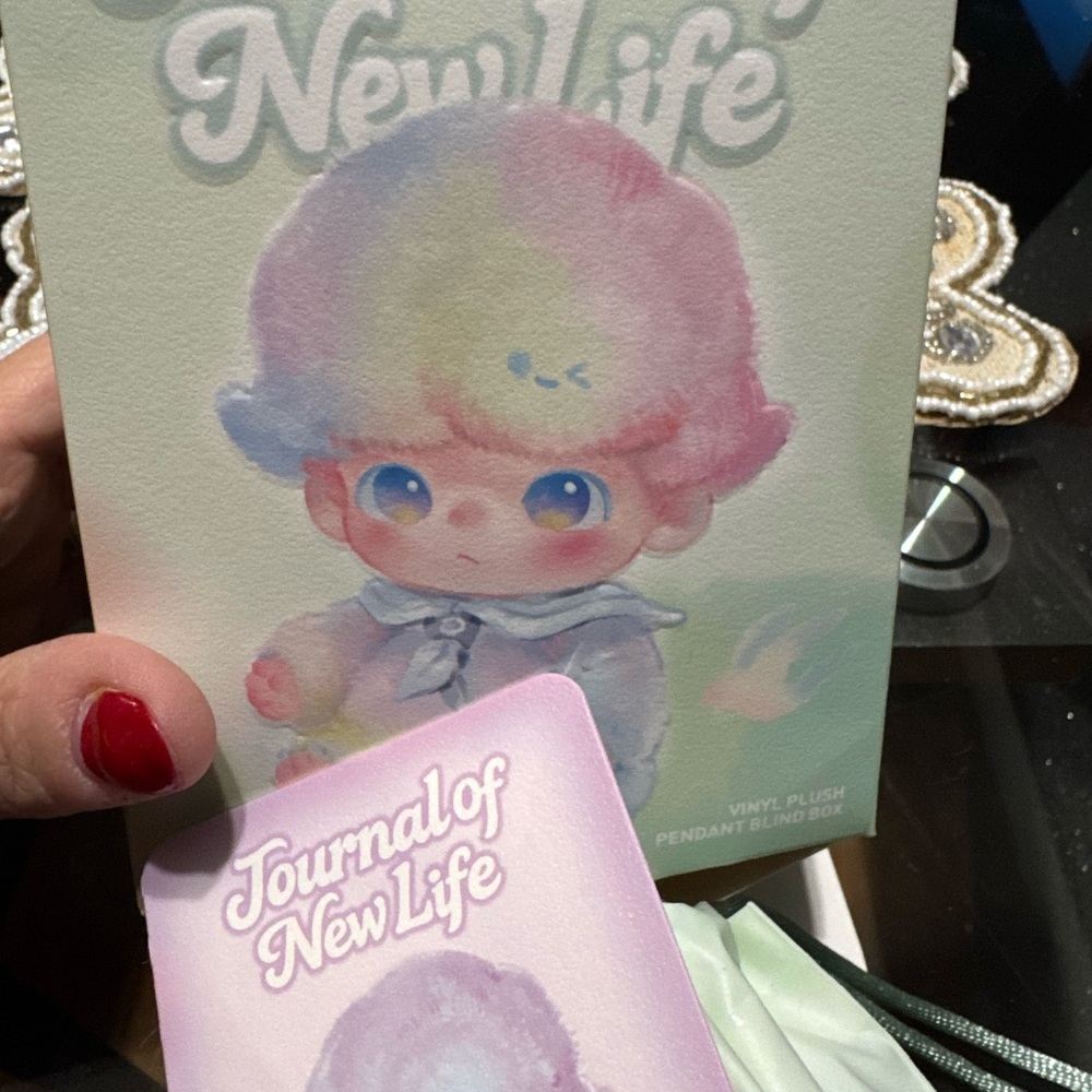 Dimoo Journal of New Life plush pendant - Picture 3 of 5